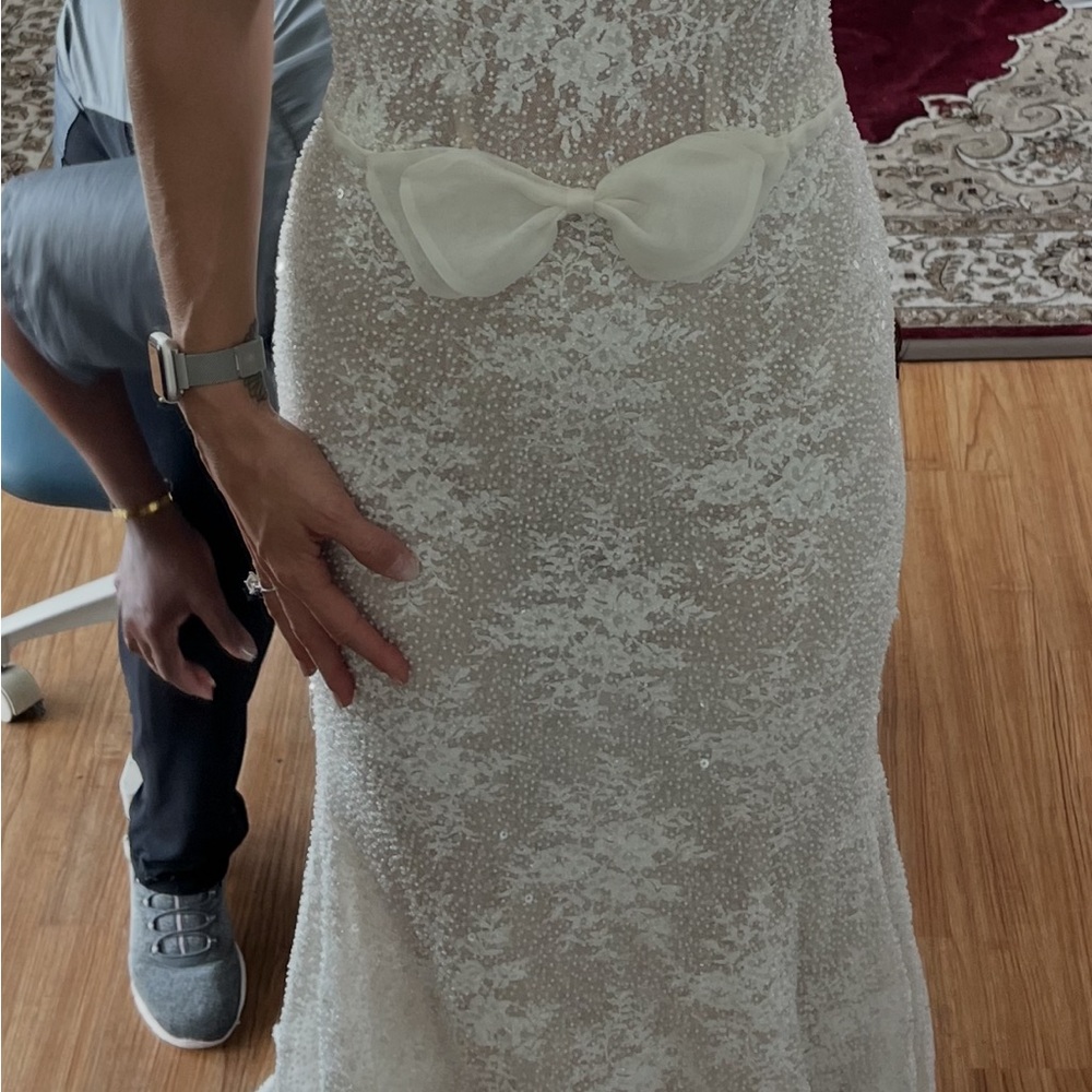 Elegant White Lace Wedding Dress
